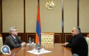 Встреча Сержа Саргсяна и Раффи Ованнисяна: лидер оппозиции отказался говорить при журналистах - видео