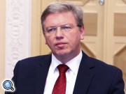 Еврокомиссар Фюле поздравил Молдавию на пути к безвизовому режиму с ЕС