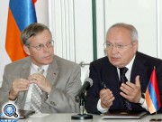 Генпрокурор Армении обсудил с послом США президентские выборы