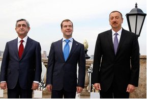 В Казани состоялась трёхсторонняя встреча Дмитрия Медведева, Ильхама Алиева и Сержа Саргсяна