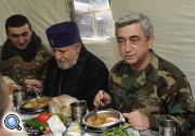Серж Саргсян: Армянский солдат на границе - сдерживающий фактор