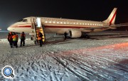 Премьер-министр Польши застрял на заснеженном аэродроме в Ереване