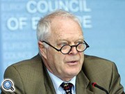 Kомиссар СЕ по правам человека встретился в Ереване с родителями погибших военнослужащих