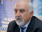 Паруйр Айрикян отозвал свое заявление из КС по отсрочке президентских выборов в Армении