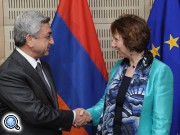 Еврокомиссар: Прогресс в карабахском конфликте имеет жизненно важное значение для Армении