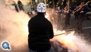 В результате столкновений в Ереване ранены полицейские, задержаны более двадцати человек