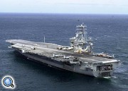 Авианосная ударная группа США вошла в район маневров ВМС Ирана в Ормузском проливе