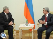 Президент Армении принял новоназначенного посла Канады
