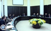 Премьер-министр Армении встретился с членами Общественного совета