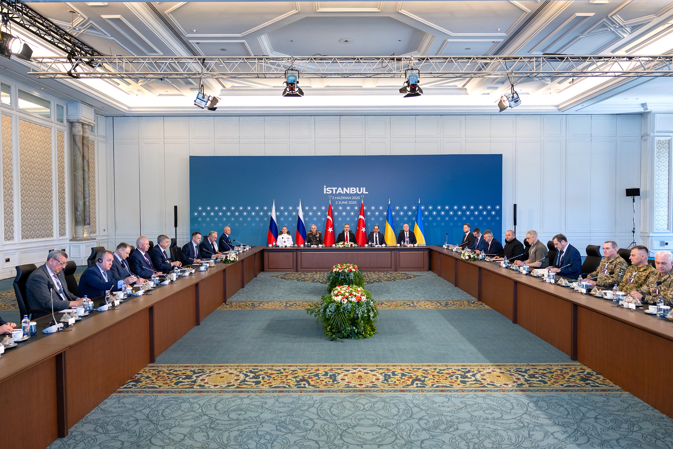 Переговоры с Украиной в текущих условиях лишены смысла