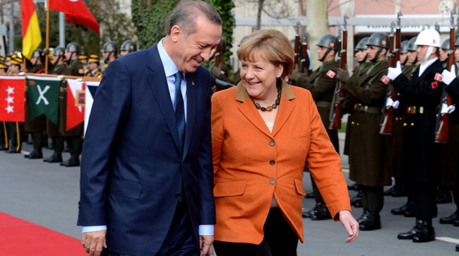 Меркель и Эрдоган: торговцы сирийскими беженцами