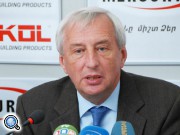 Европа поставила Армению перед выбором между европейской и евразийской интеграцией - экс-посол РФ